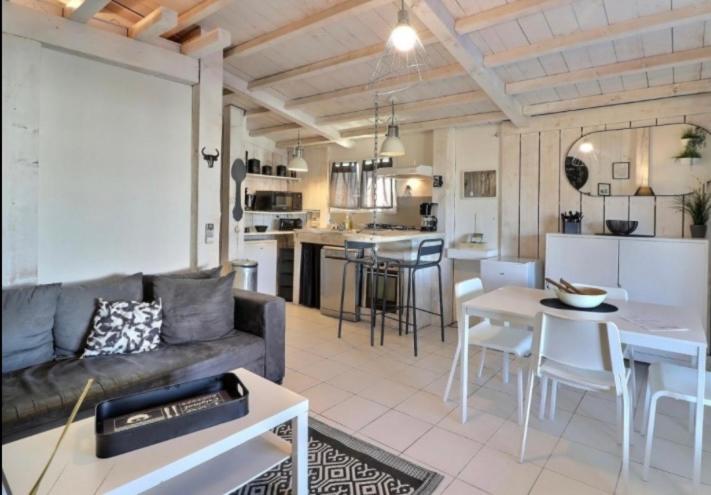 Les Maisons Du Paty Arles Esterno foto