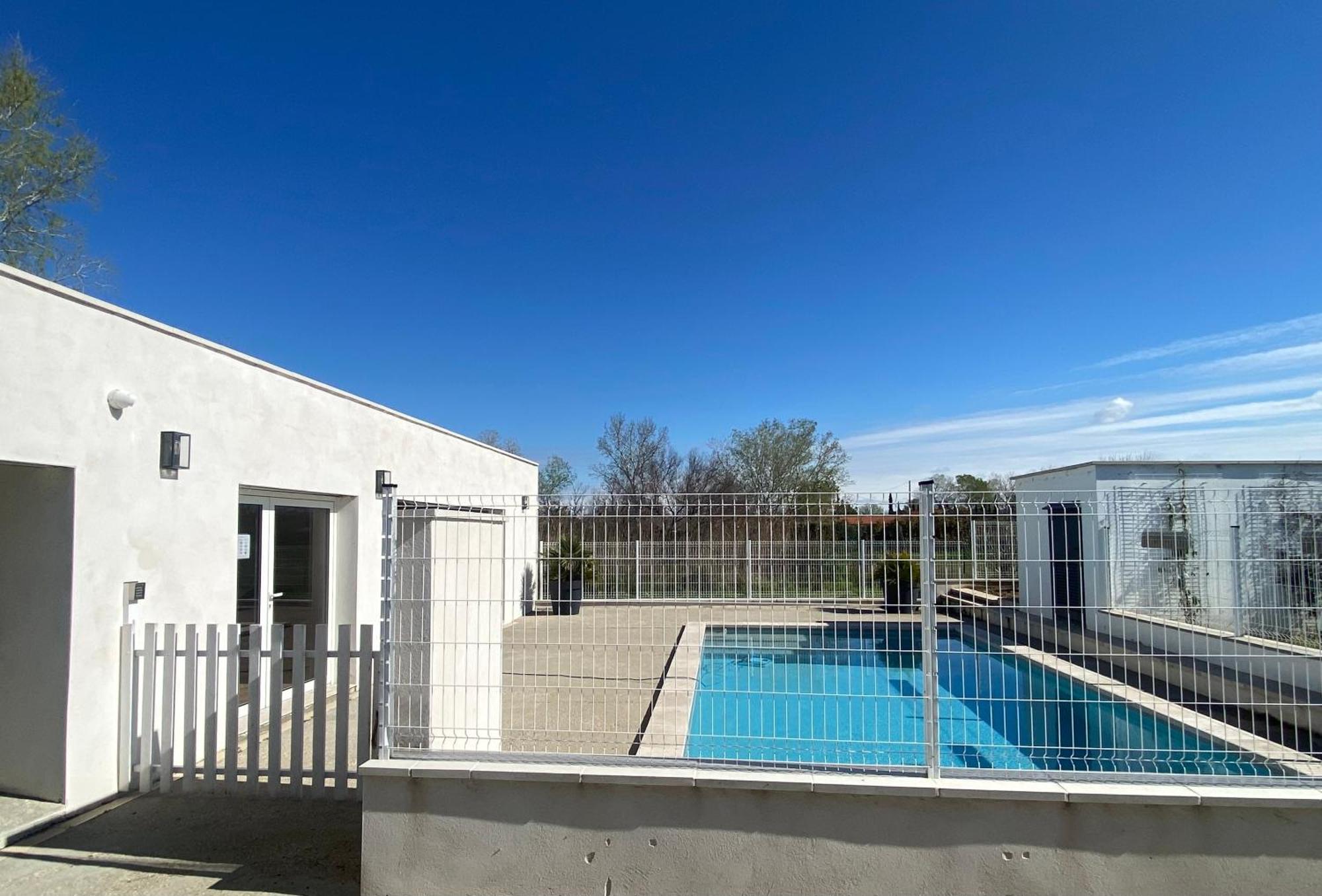 Les Maisons Du Paty Arles Esterno foto